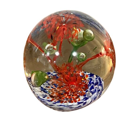 Hand Blown Art Glass Paperweight Red Flower Burst Swirl 2 lb Controlled Bubble - Picture 1 of 8